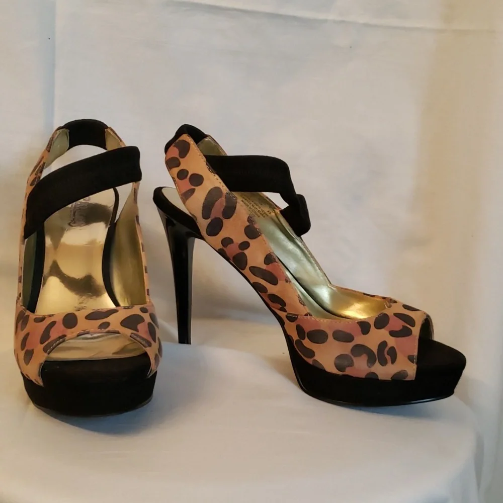 Carlos Santana heels size 8 leopard black - Picture 2 of 4